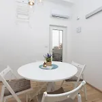 Apartman Matos Seaside Luxury Escape *