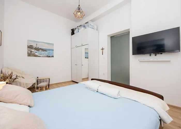 Matos Seaside Luxury Escape Апартаменты Мимице
